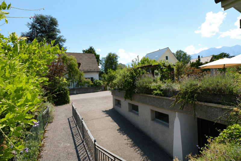 GROSSEN IMMOBILIEN - Freistehendes Einfamilienhaus mit Werkstatt, Atelier oder Praxis (3)