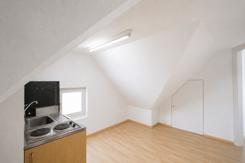 GROSSEN IMMOBILIEN - Freistehendes Einfamilienhaus mit Werkstatt, Atelier oder Praxis (10)