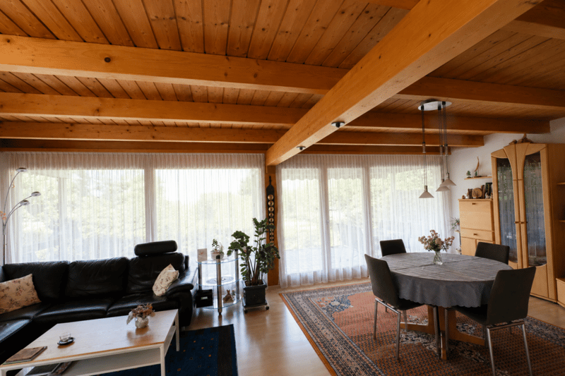 GROSSEN IMMOBILIEN - Charmantes 5-Zimmer-Einfamilienhaus mit gepflegtem Garten (8)