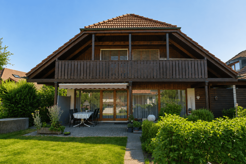 GROSSEN IMMOBILIEN - Charmantes 5-Zimmer-Einfamilienhaus mit gepflegtem Garten (3)