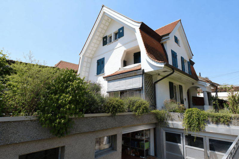 GROSSEN IMMOBILIEN - Freistehendes Einfamilienhaus mit Werkstatt, Atelier oder Praxis (2)