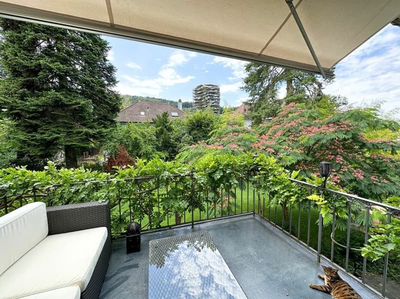 GROSSEN IMMOBILIEN - Villa mit drei Wohneinheiten und grossem Entwicklungspotenzial (7)