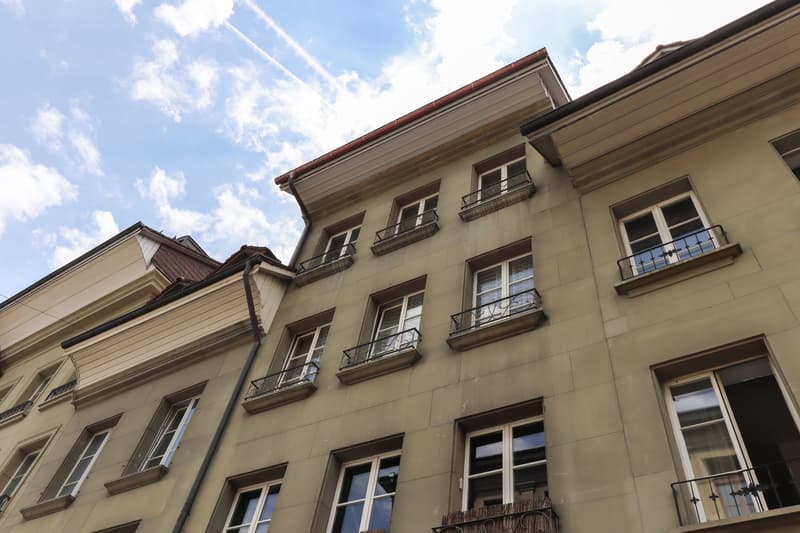Investing in UNESCO World Heritage - Residential & Commercial Building Bern Old Town (1)