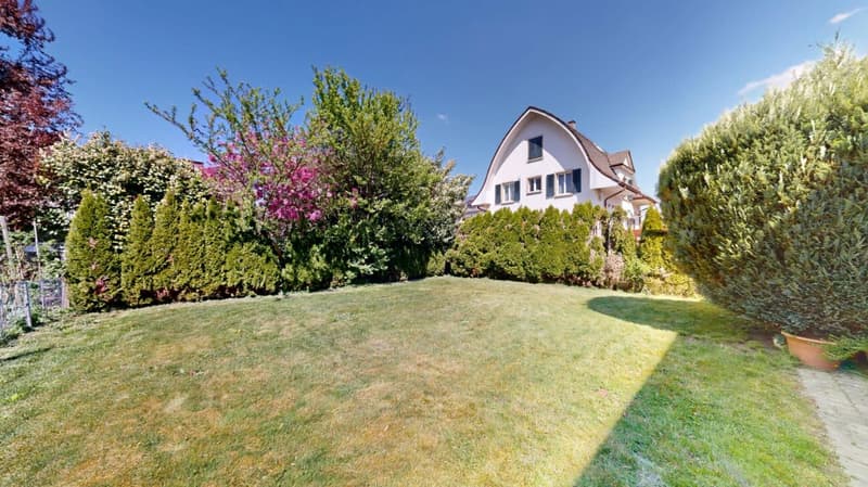 Family jewel in a sought-after location in Liebefeld-Bern (14)
