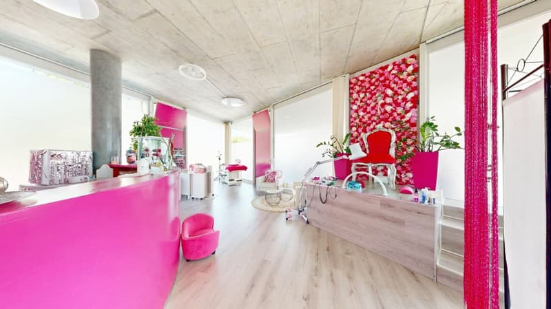 Moderne Wohnung mit Atelier in Neuenegg (10)