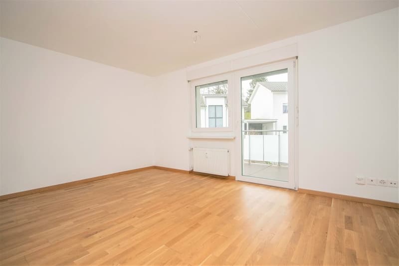 Wohnbereich mit Zugang Balkon