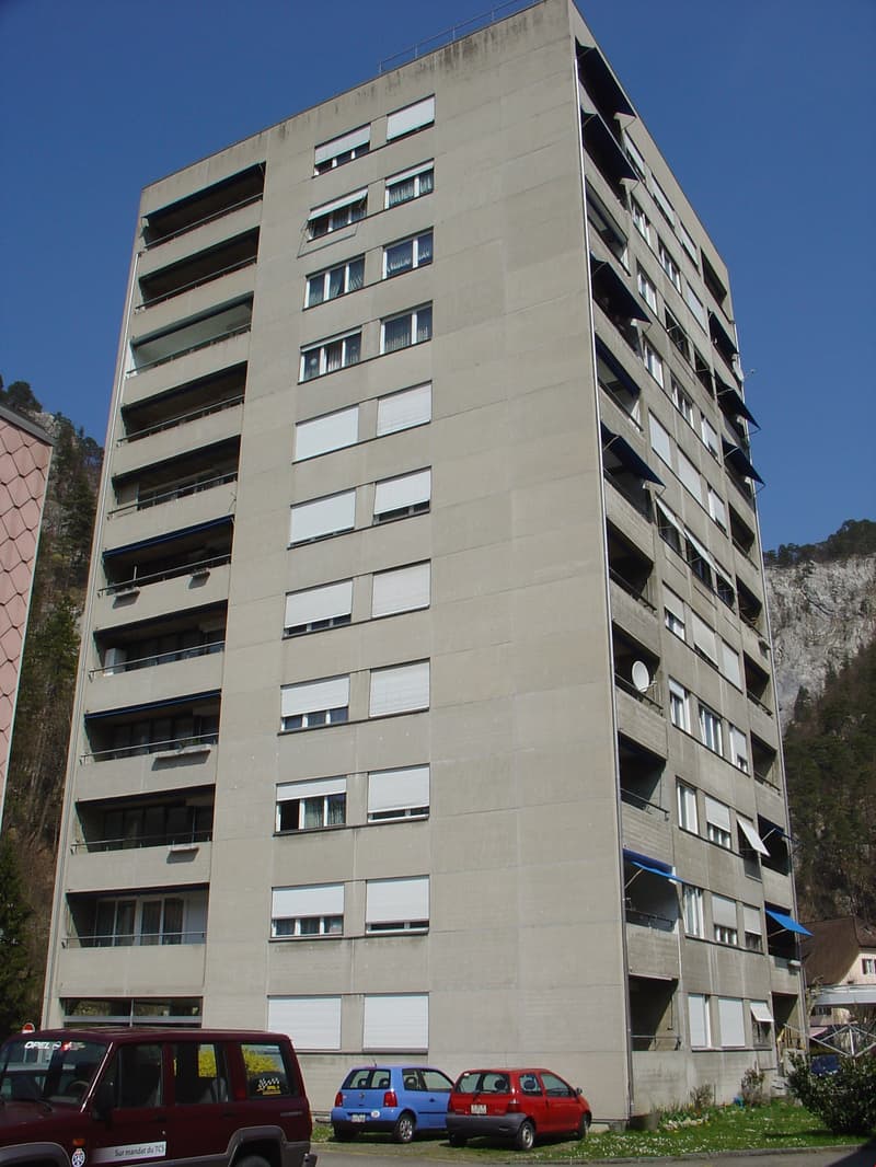 Appartement situé à proximité de la gare CFF (10)