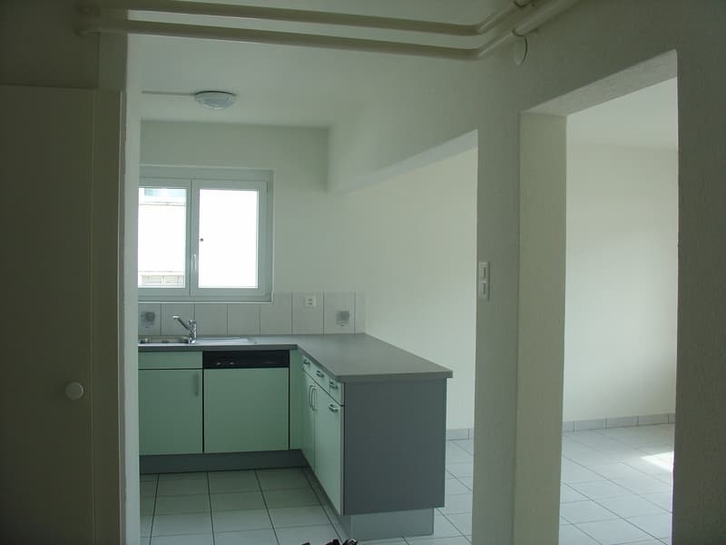 Appartamento situato in un piccolo edificio di 4 unità (2)