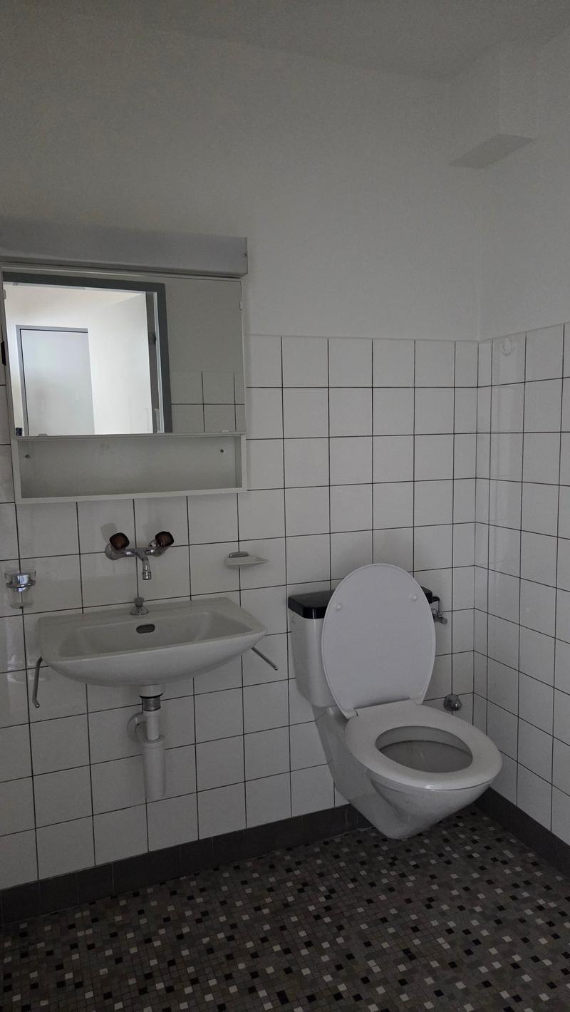 Appartamento adattato in residenza per anziani. (7)