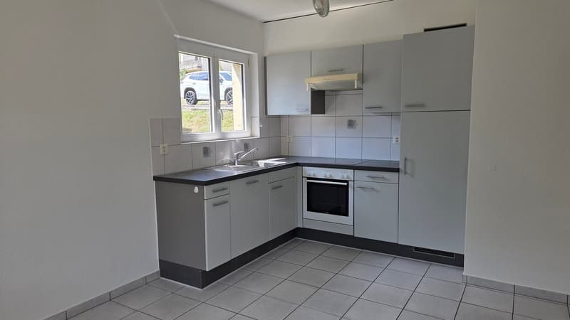 Appartement situé dans un petit immeuble de 4 logements. (1)