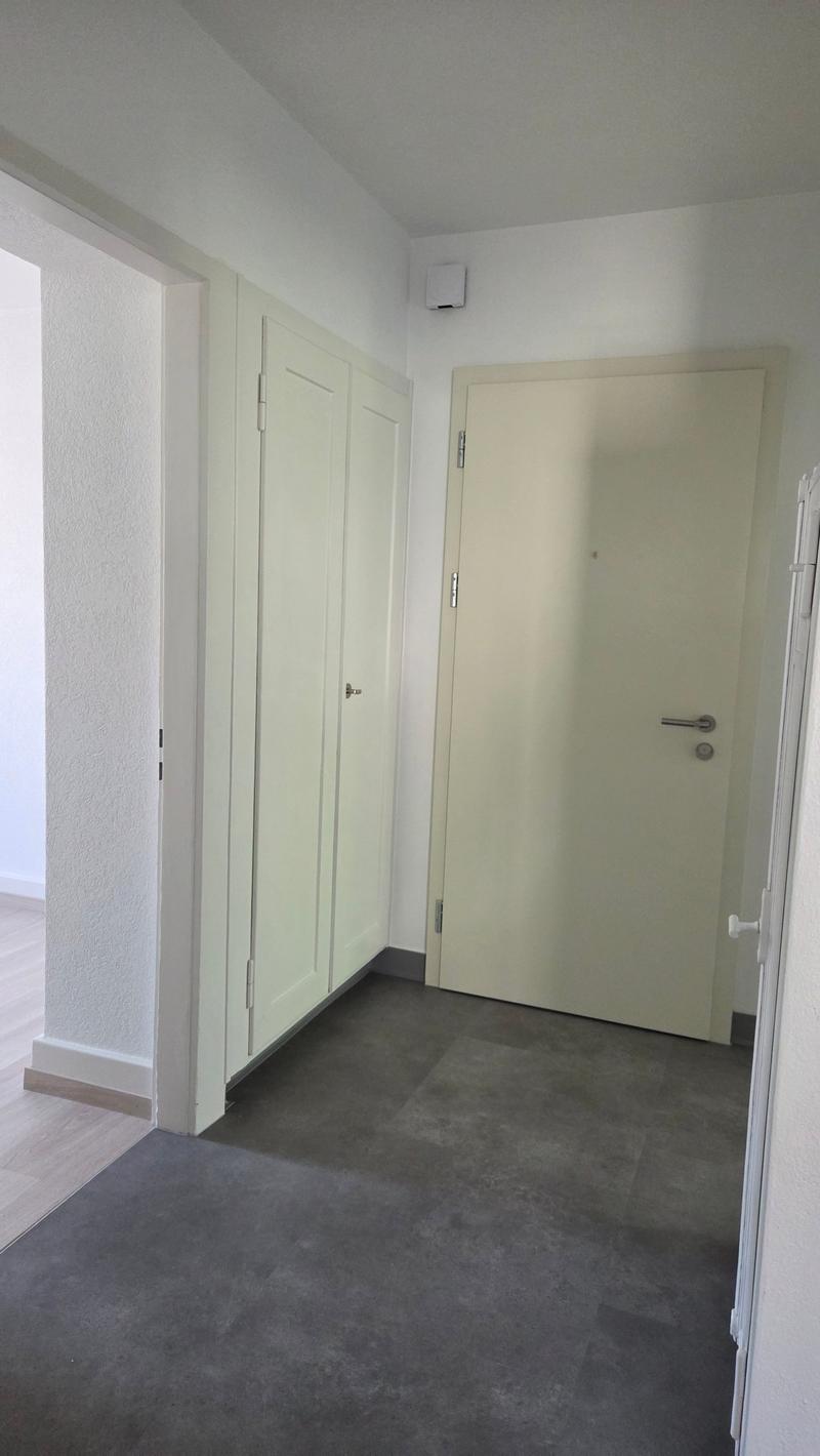 Appartement situé dans un petit immeuble de 3 étages. (8)
