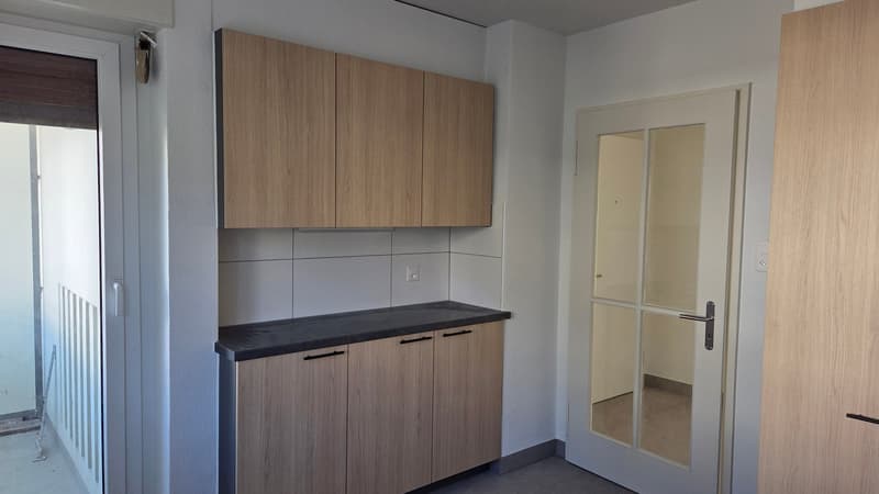 Appartement situé dans un quartier ensoleillé. (2)