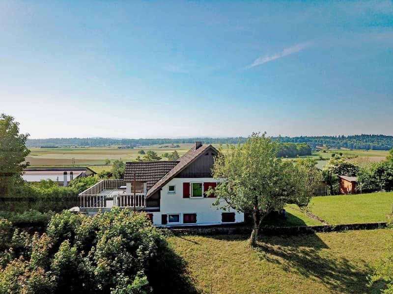 Tra le alture del Giura e il panorama alpino. Vivere con vista a Niederbipp (2)