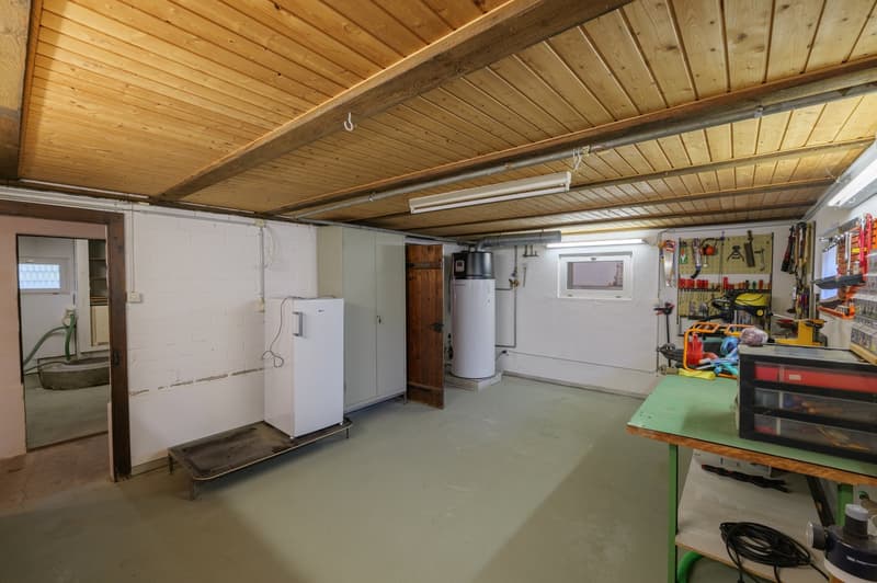 Charmantes 5-Zimmer-Einfamilienhaus in Studen – sofort verfügbar (15)