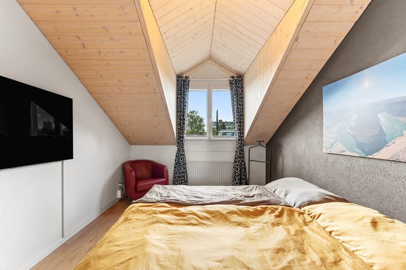 Charmante 4.5-Zimmer-Maisonette-Wohnung in Lyss – Ruhige Lage mit top Anbindung (3)