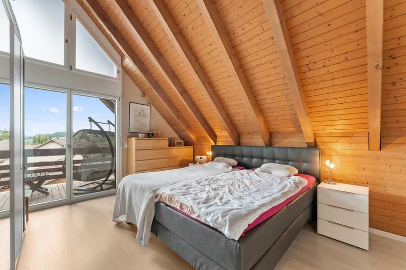 Appartement-maisonnette spacieux 5.5 pièces avec cheminée et vue panoramique (30)