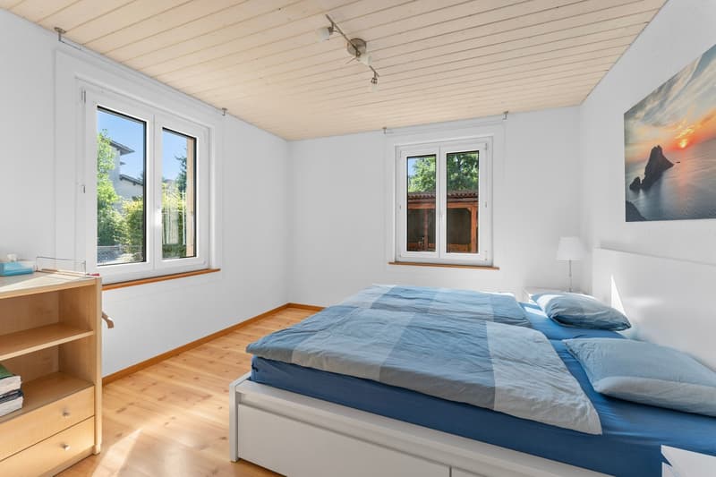 Freistehendes 7½-Zimmer-Einfamilienhaus mit viel Platz im Dorfkern von Busswil (7)
