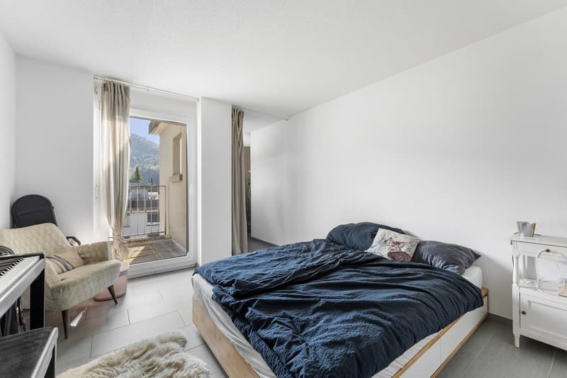 Attique 3,5 pièces, terrasse 29 m², vue Jura | 3.5-Zi.-Attika mit Terrasse (8)