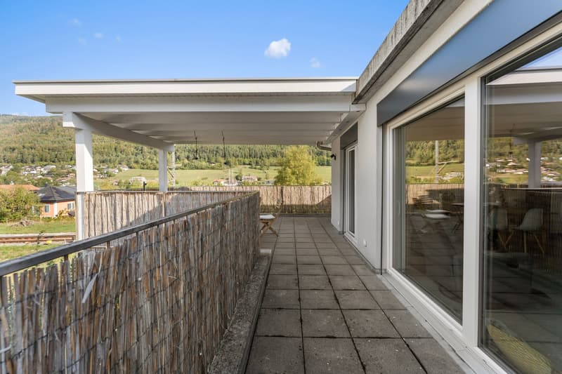 Attique 3,5 pièces, terrasse 29 m², vue Jura | 3.5-Zi.-Attika mit Terrasse (3)