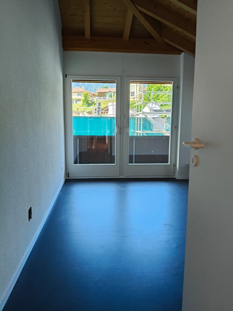 Occasion unique - Vaste appartement attique de 7,5 pièces avec vue panoramique à Spiez (10)