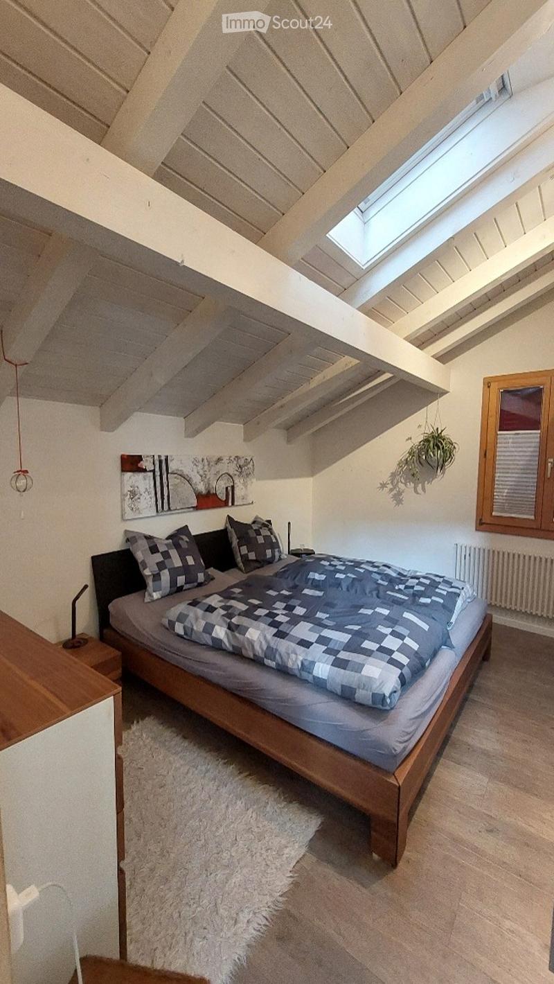 Charming 3.5-room old building apartment with a dreamy lake view in Brienz (6)