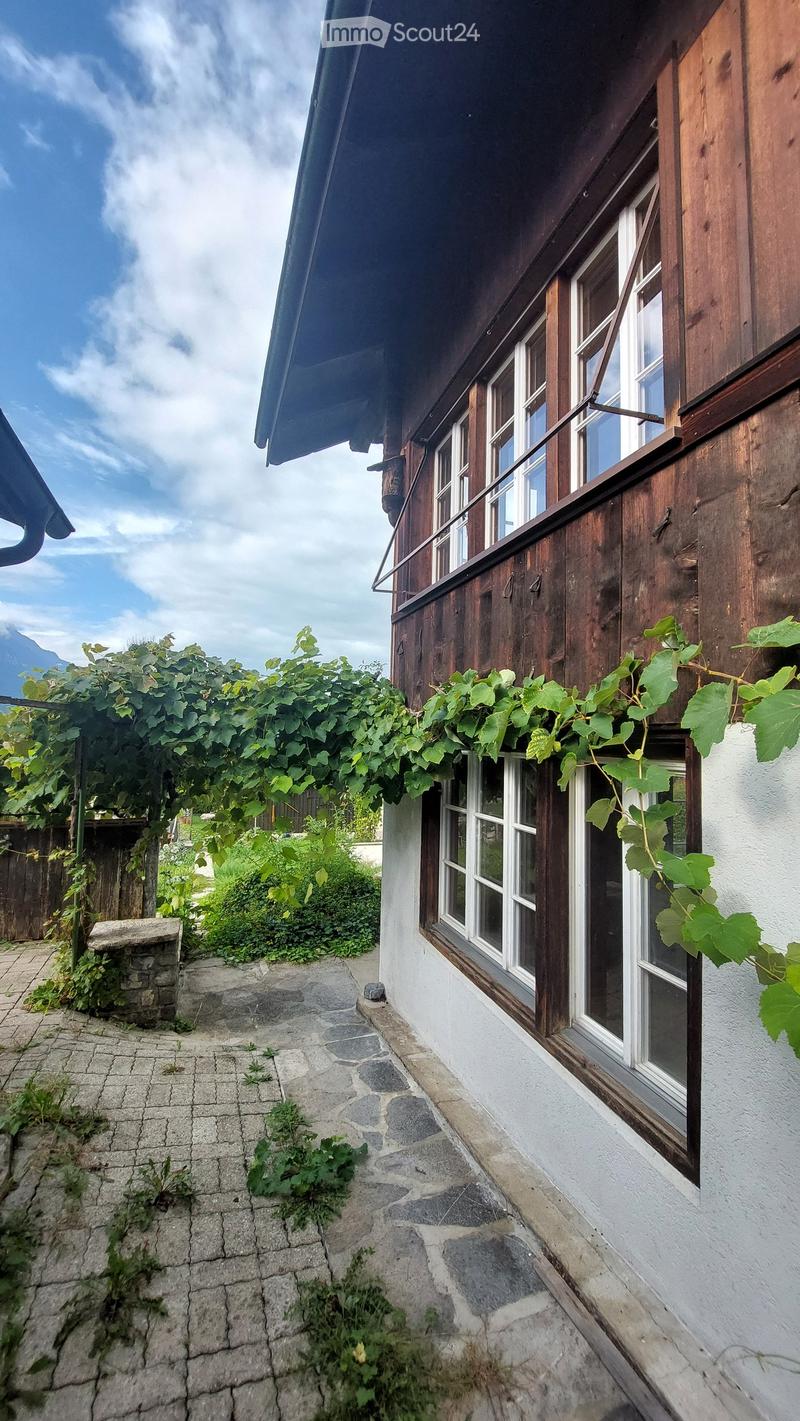 Charmantes Wohnhaus mit 2 Wohneinheiten in idyllischer Lage in Brienz BE (11)