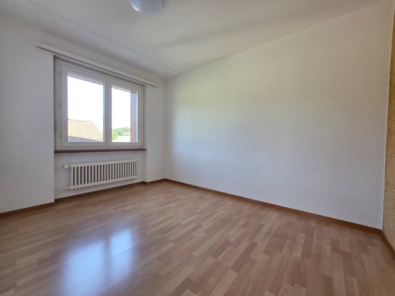 Appartement lumineux 4,5 pièces dans un endroit calme et proche de la ville (4)