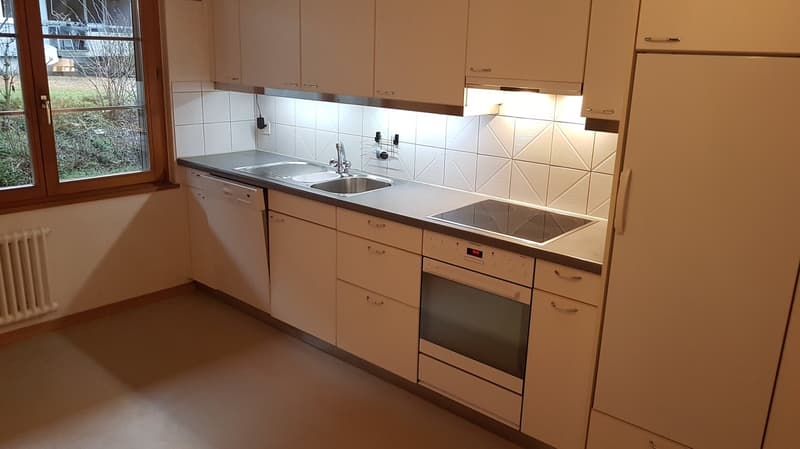 Helle und stadtnahe 3.5-Zimmerwohnung in Rosshäusern (2)
