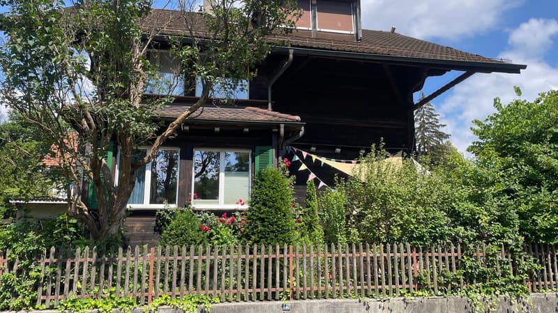 Charmante 4-Zimmer-Altbauwohnung mit Balkon in Bern-Bethlehem (11)