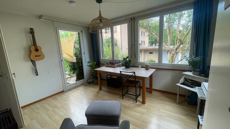 Charmante 4-Zimmer-Altbauwohnung mit Balkon in Bern-Bethlehem (5)