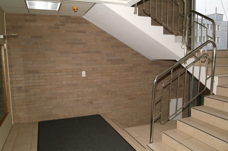 bright single office 27 m2 (3)