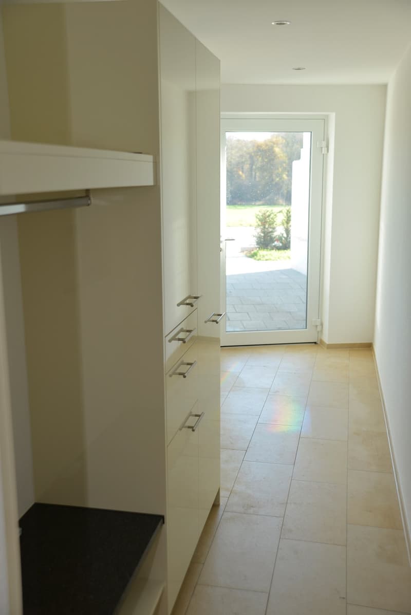 Trendige Basementflat, Wohnen Nähe Aeschisee (6)