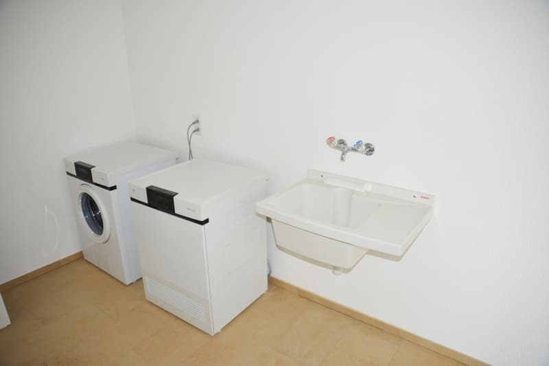 Trendige Basementflat, Wohnen Nähe Aeschisee (9)