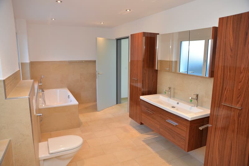 Trendige Basementflat, Wohnen Nähe Aeschisee (5)