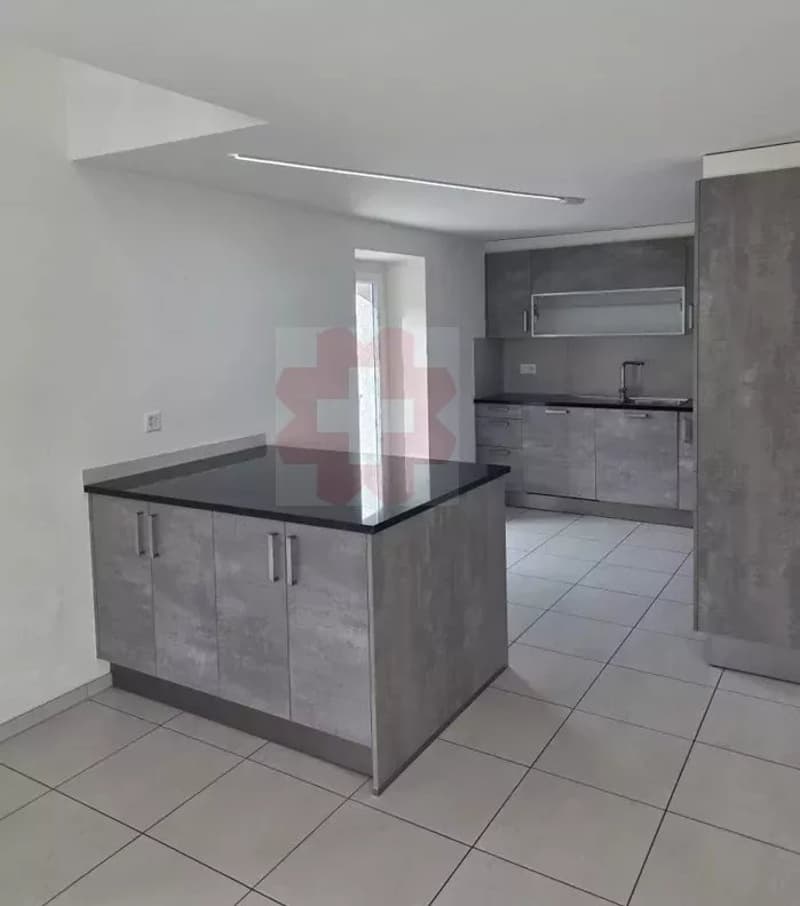 Dachgeschoß-Duplex 4.5 Zimmer im Zentrum von Leytron (5)