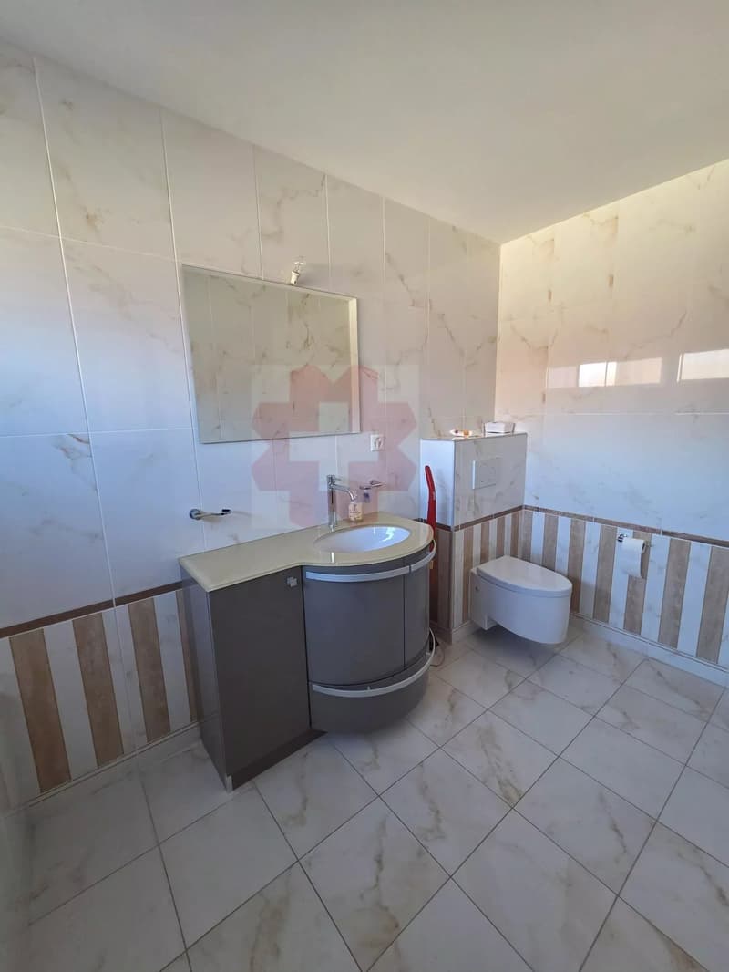 Attic 5.5 rooms Bex (9)