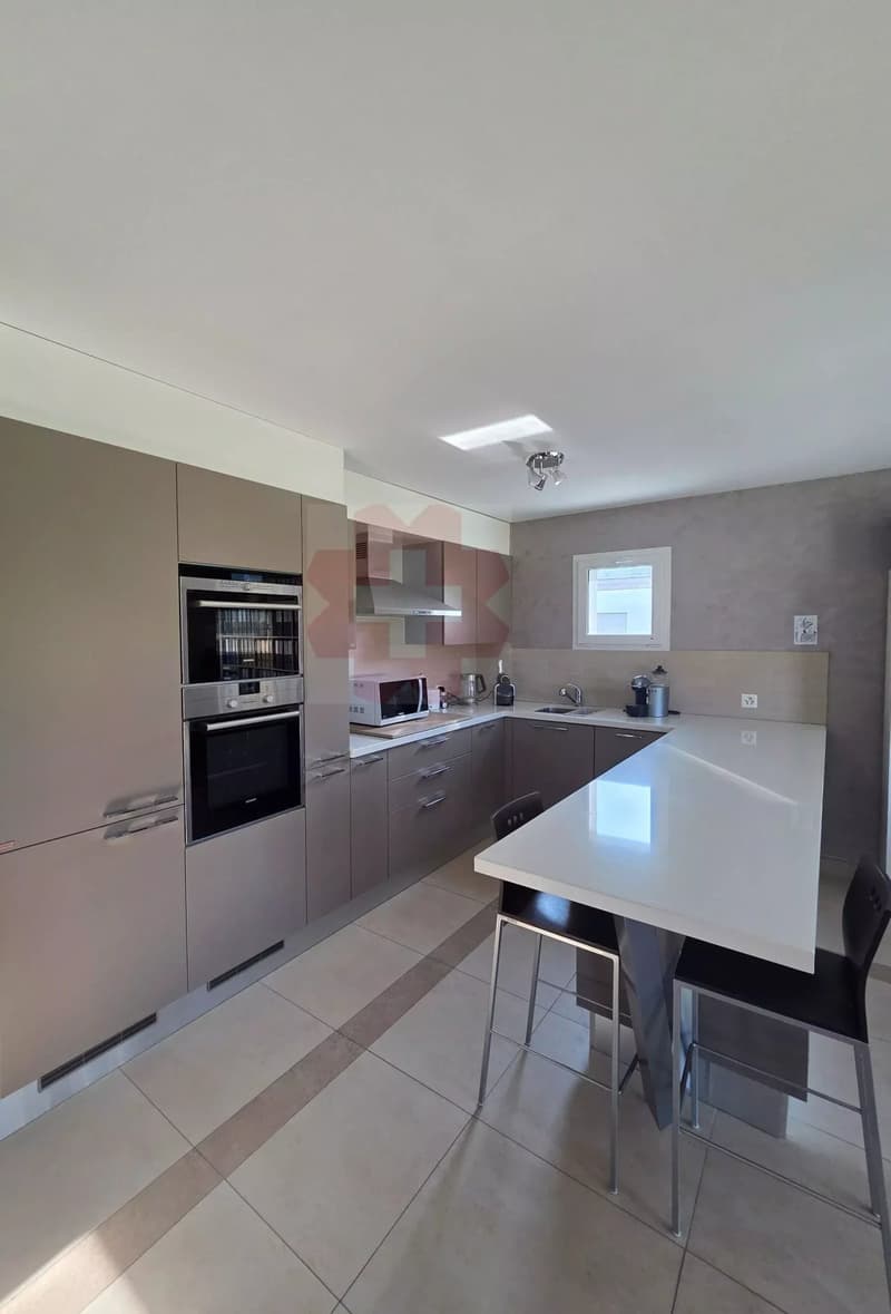 Appartement élégant de 4 chambres à Bex, Suisse (5)