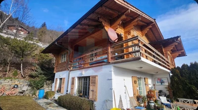 Magnifique chalet en madrier avec vue panoramique sur le Valais (3)
