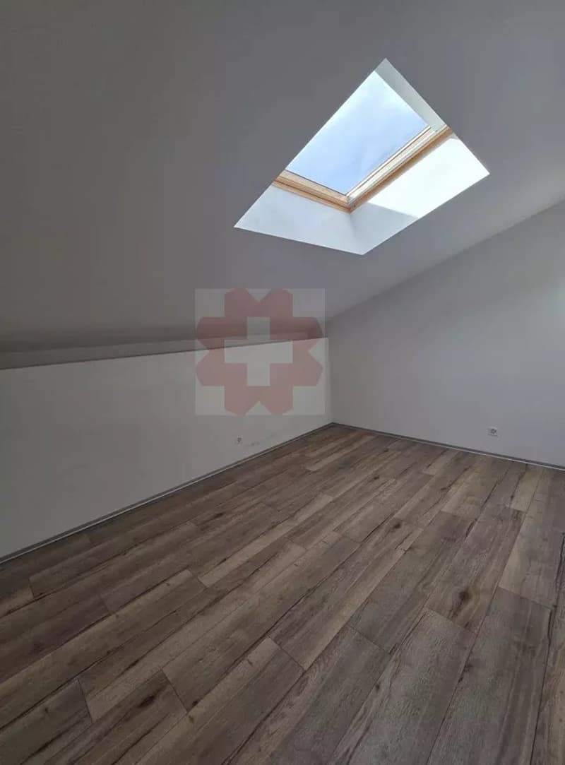 Attique duplex 4.5 pièces centre Leytron (7)