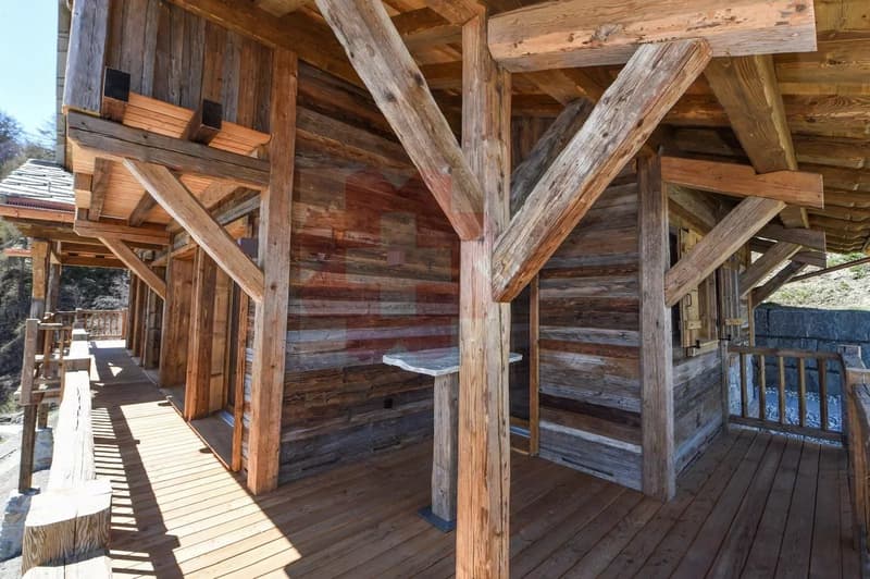 Chalet d'Exception en résidence principale Au Coeur du Val d'Hérens (2)