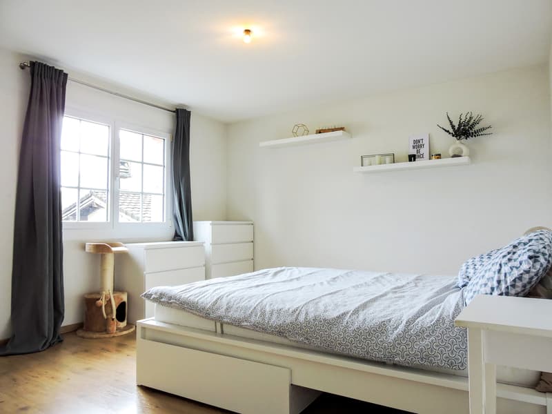 Appartement 4.5 Zimmer mit großer Terrasse und freier Sicht Port-Valais (12)