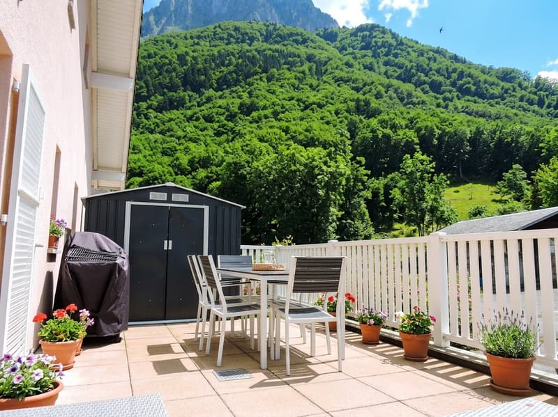 Appartement 4.5 Zimmer mit großer Terrasse und freier Sicht Port-Valais (5)