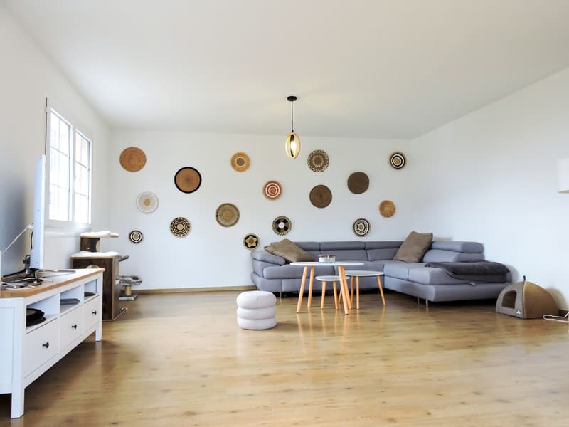 Appartement 4.5 Zimmer mit großer Terrasse und freier Sicht Port-Valais (1)