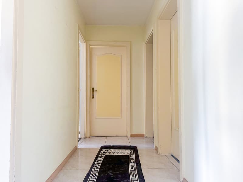 Dachgeschoss-Wohnung mit 4.5 Zimmern in Monthey (5)