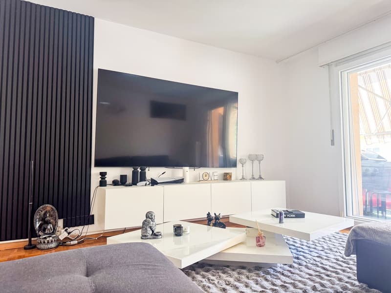 Dachgeschoss-Wohnung mit 4.5 Zimmern in Monthey (2)