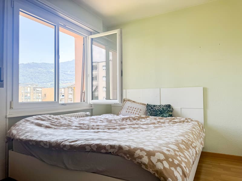 Dachgeschoss-Wohnung mit 4.5 Zimmern in Monthey (10)