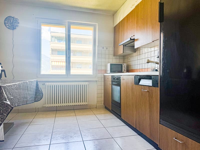 Dachgeschoss-Wohnung mit 4.5 Zimmern in Monthey (4)