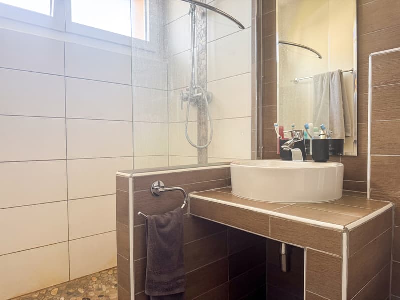 Dachgeschosswohnung 3.5 Zimmer hell in Monthey (10)