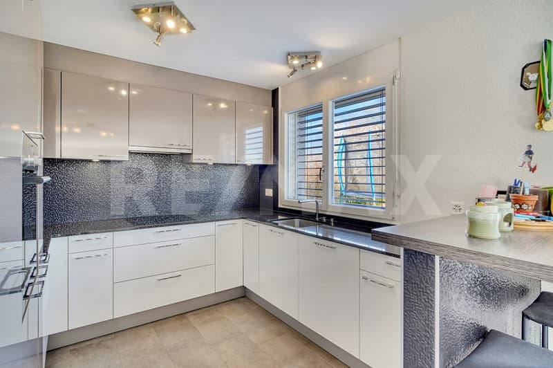 Villa familiale à 20 min de Lausanne | Jardin & vue montagnes 4.5p / 190m² (4)