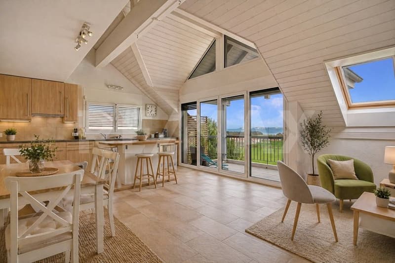 Duplex dernier étage | Plafond cathédral, vue 180 Alpes & campagne Région Rolle/Nyon (2)